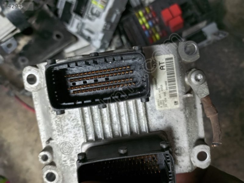 Opel Astra G 1.2 0261207425 ME7.6H4 1037362741