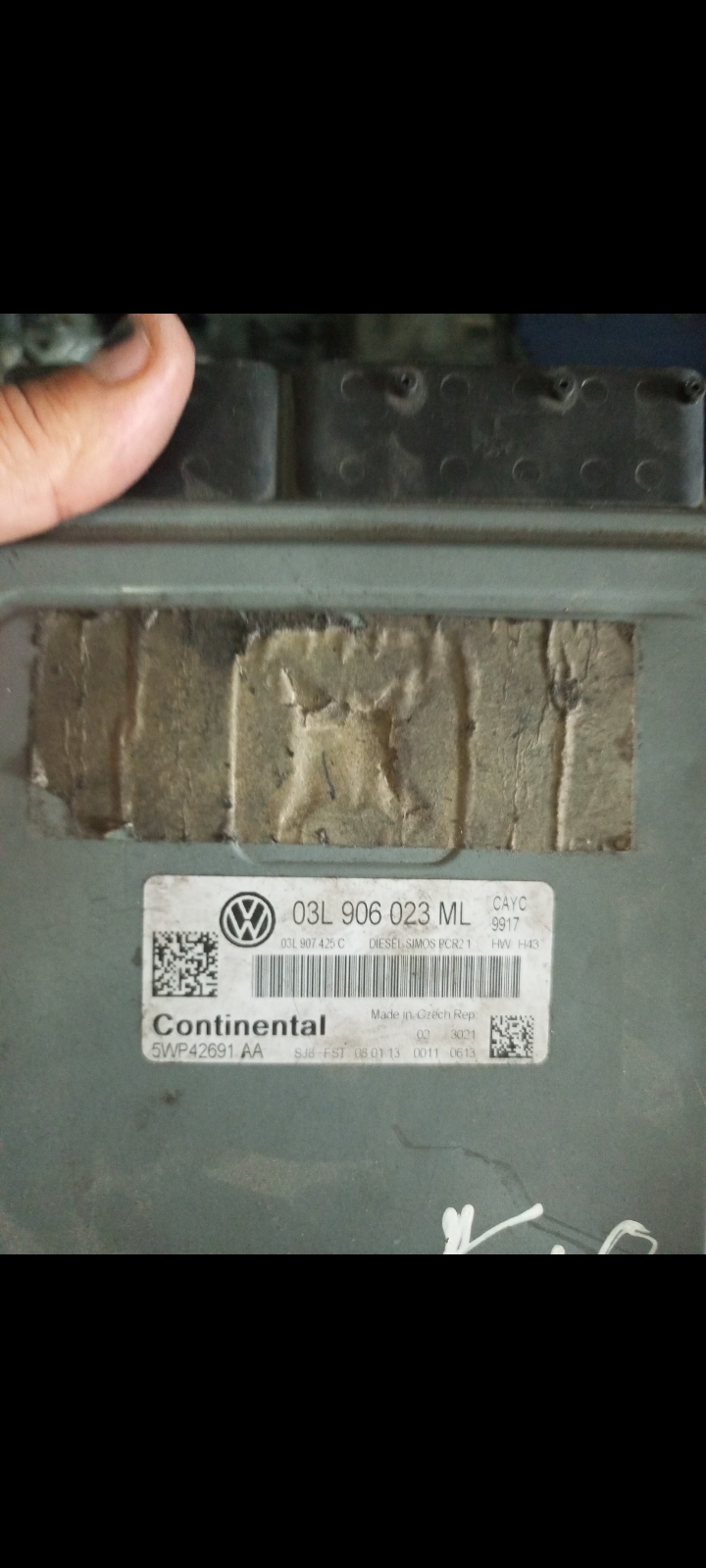 Jetta golf 6 1.6 motor beyni 03L 906 023 ML